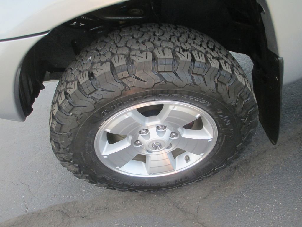 Used 2014 Toyota Tacoma 4x4 Double Cab w/ TRD Sport Package image 14