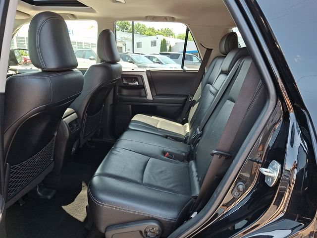 Used 2022 Toyota 4Runner Limited AWD/4WD image 10