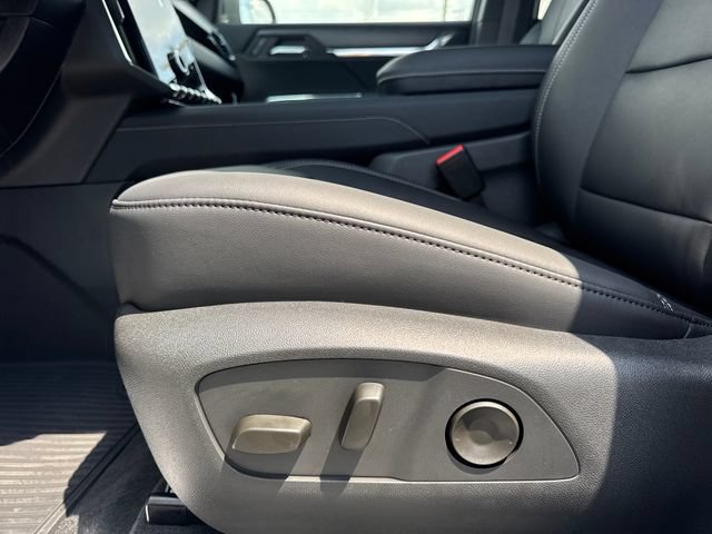 New 2026 GMC Acadia Elevation w/ Black Edition FWD image 16