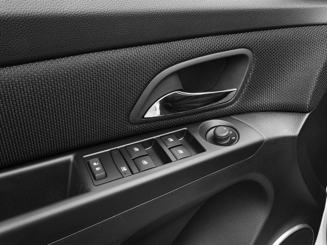 Used 2016 Chevrolet Cruze LT image 37