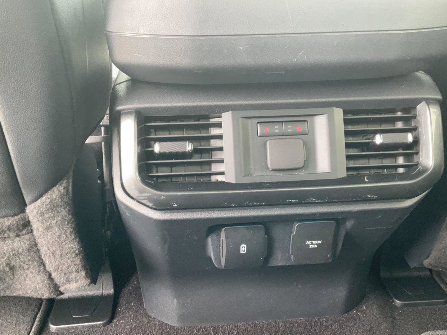 Used 2021 Ford F150 Lariat w/ Equipment Group 502A High image 29