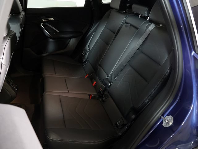 Used 2025 BMW X1 xDrive28i w/ Convenience Package AWD/4WD image 13