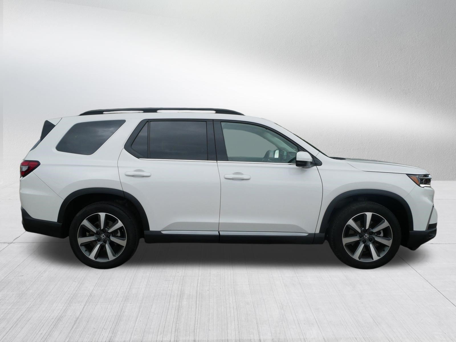 Certified 2024 Honda Pilot Elite image 8