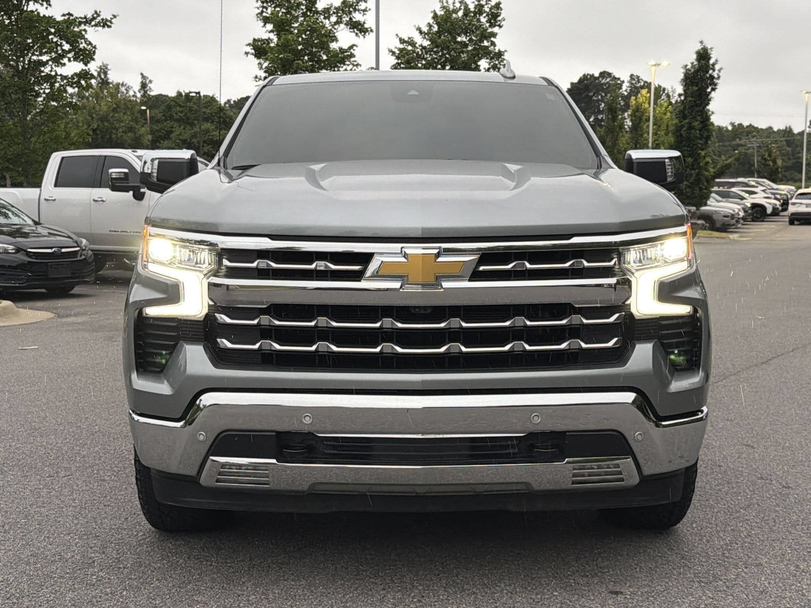 Used 2025 Chevrolet Silverado 1500 LTZ w/ LTZ Convenience Package II AWD/4WD image 7