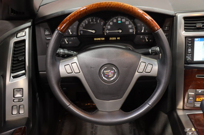 Used 2007 Cadillac XLR RWD image 51