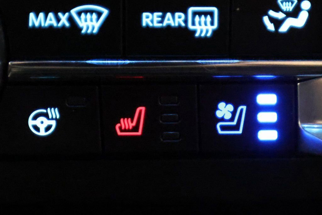 Used 2026 Ford F450 Platinum w/ FX4 Off-Road Package image 25