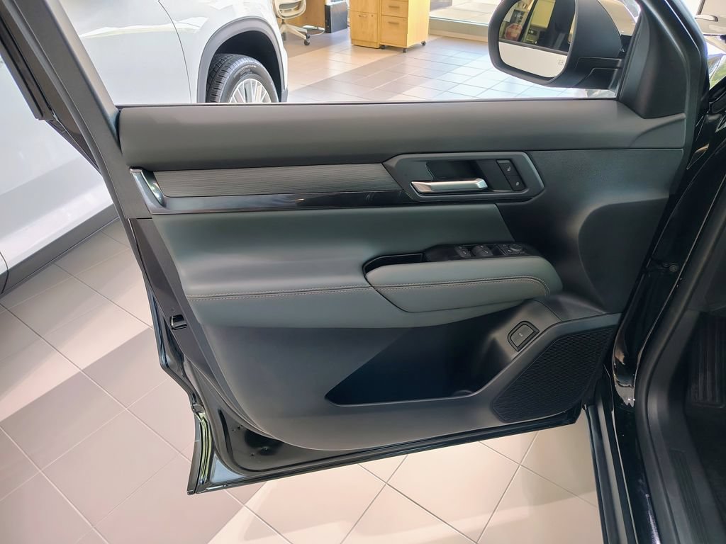 New 2027 GMC Terrain AT4 w/ Technology Package II AWD/4WD image 15