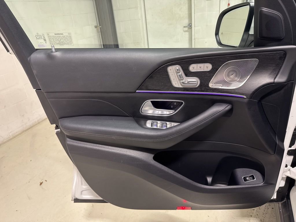Used 2024 Mercedes-Benz GLS 450 4MATIC image 13