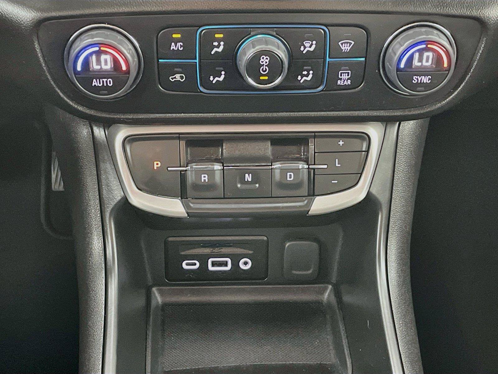 Used 2023 GMC Terrain SLT AWD/4WD image 17