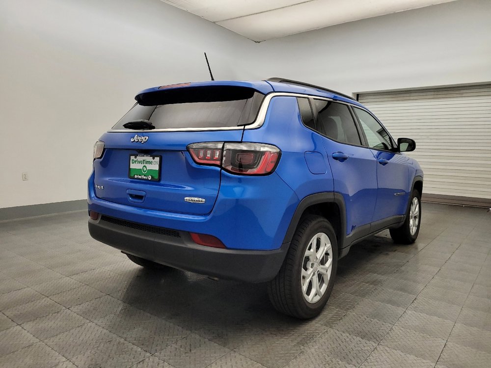 Used 2024 Jeep Compass Latitude image 9