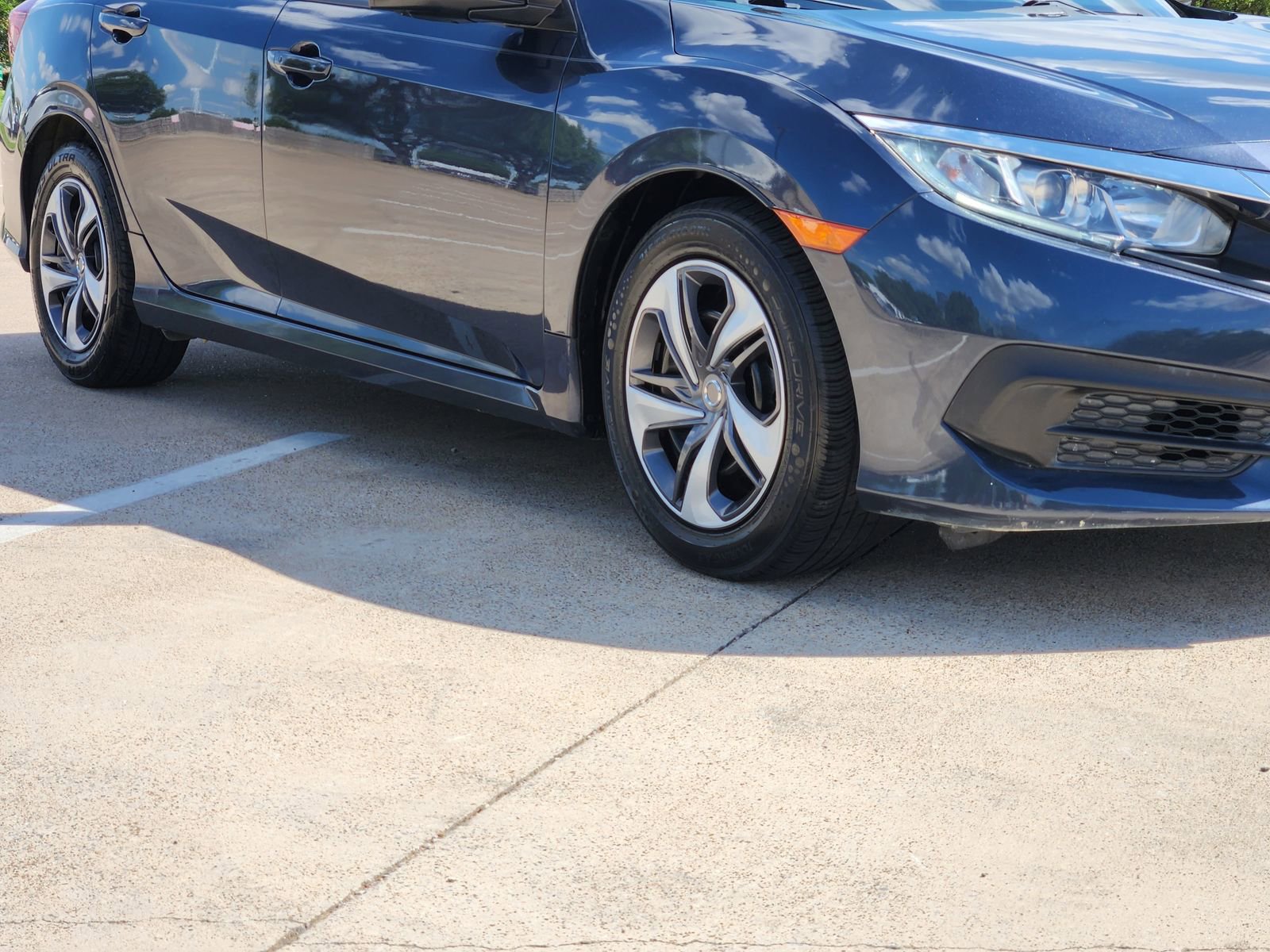 Used 2017 Honda Civic EX image 11