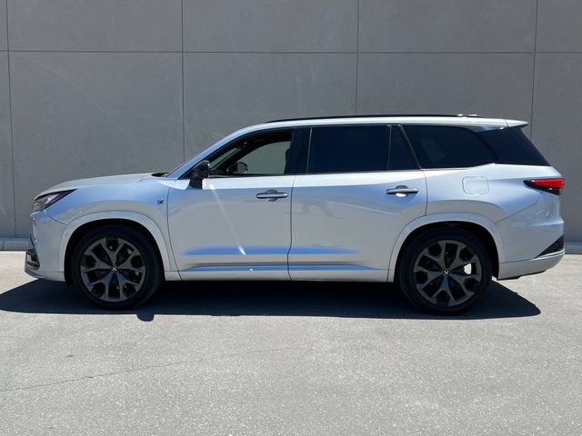 Used 2025 Lexus TX 500h AWD w/ Technology Package image 6