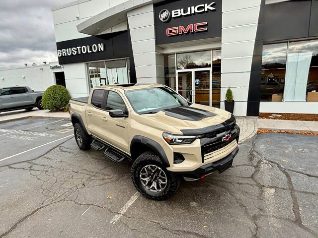 Used 2024 Chevrolet Colorado ZR2 w/ ZR2 Convenience Package III image 2
