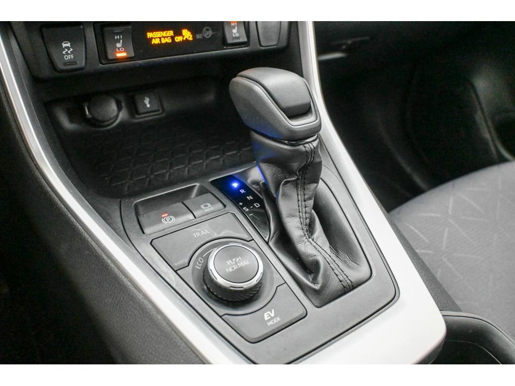 Used 2022 Toyota RAV4 XLE w/ Convenience Package image 39