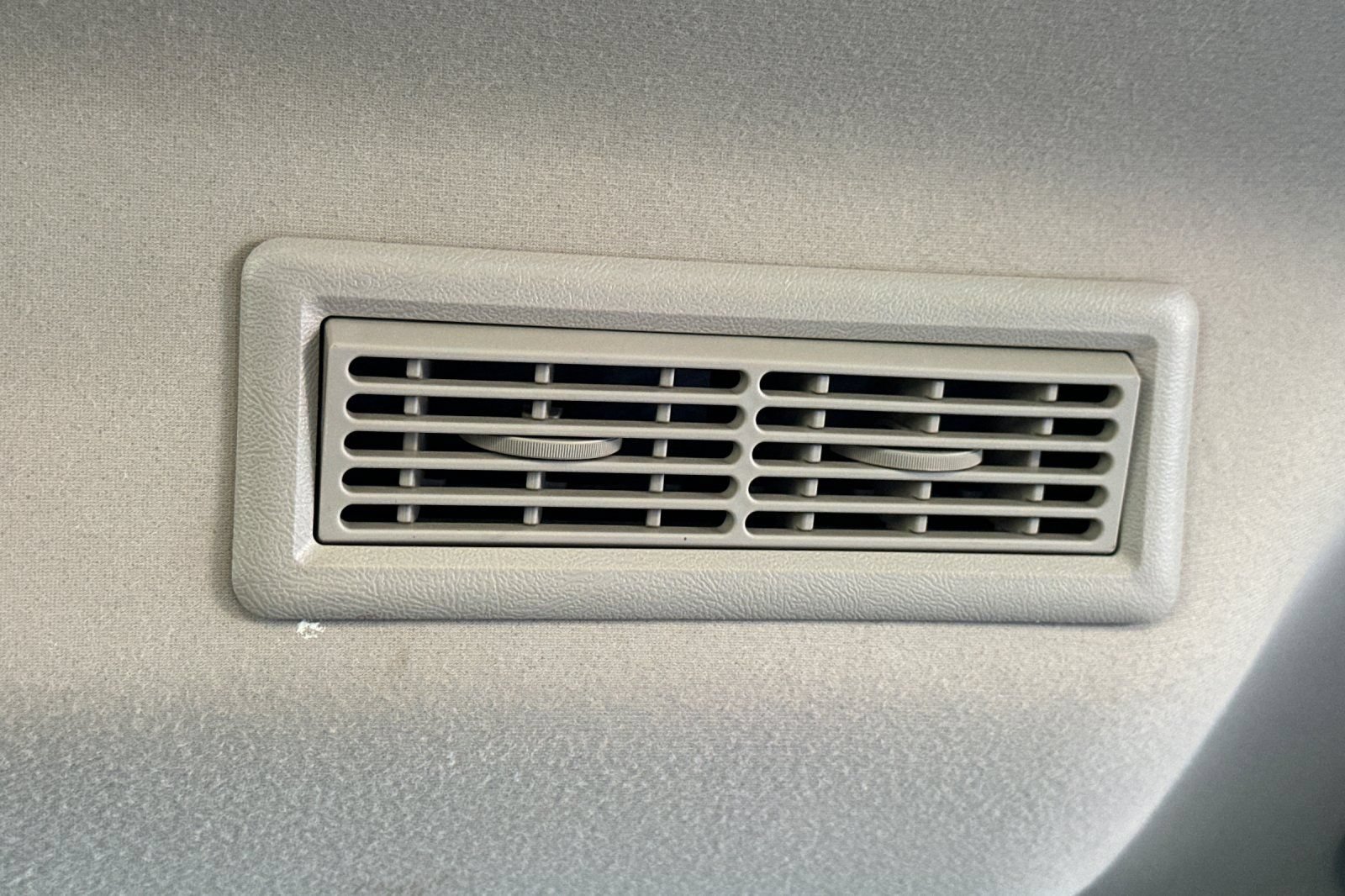 Certified 2025 GMC Savana 3500 LT w/ LT Preferred Equipment Group RWD image 14