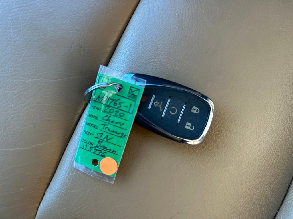 Used 2020 Chevrolet Traverse LT image 13