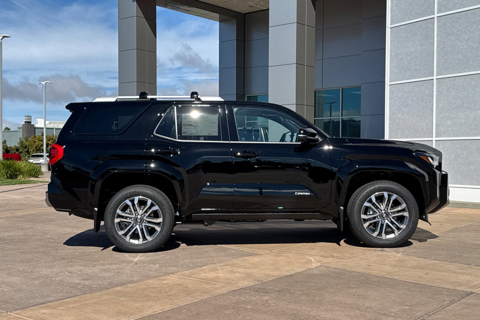 New 2026 Toyota 4Runner Limited AWD/4WD image 3