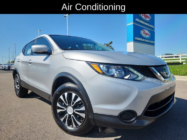Used 2018 Nissan Rogue Sport S AWD/4WD image 13