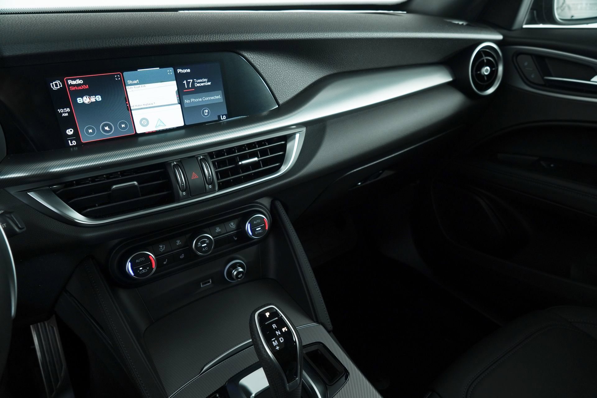 New 2025 Alfa Romeo Stelvio Sprint AWD/4WD image 31