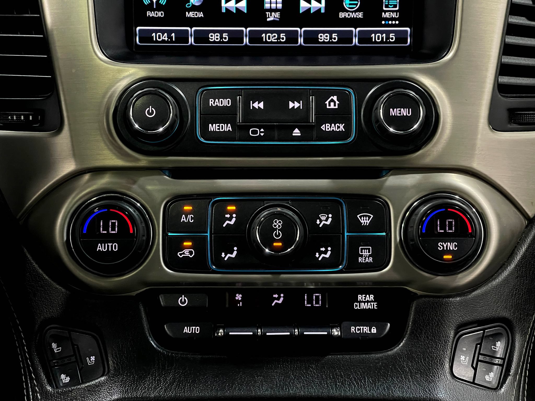 Used 2019 GMC Yukon XL Denali w/ Denali Ultimate Package AWD/4WD image 26