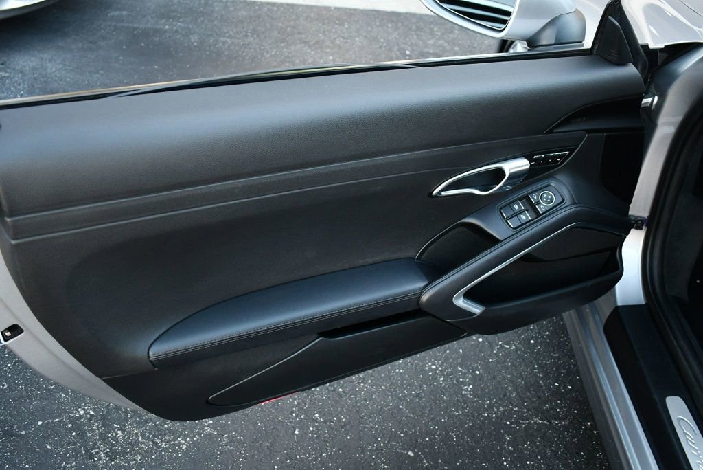 Used 2017 Porsche 911 Carrera image 41