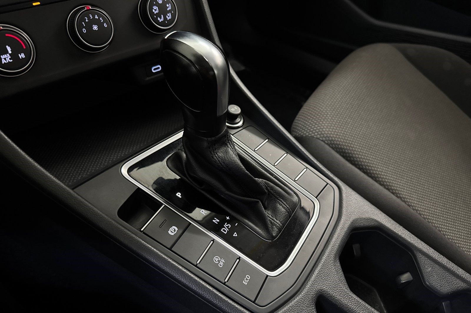 Used 2020 Volkswagen Jetta S FWD image 18