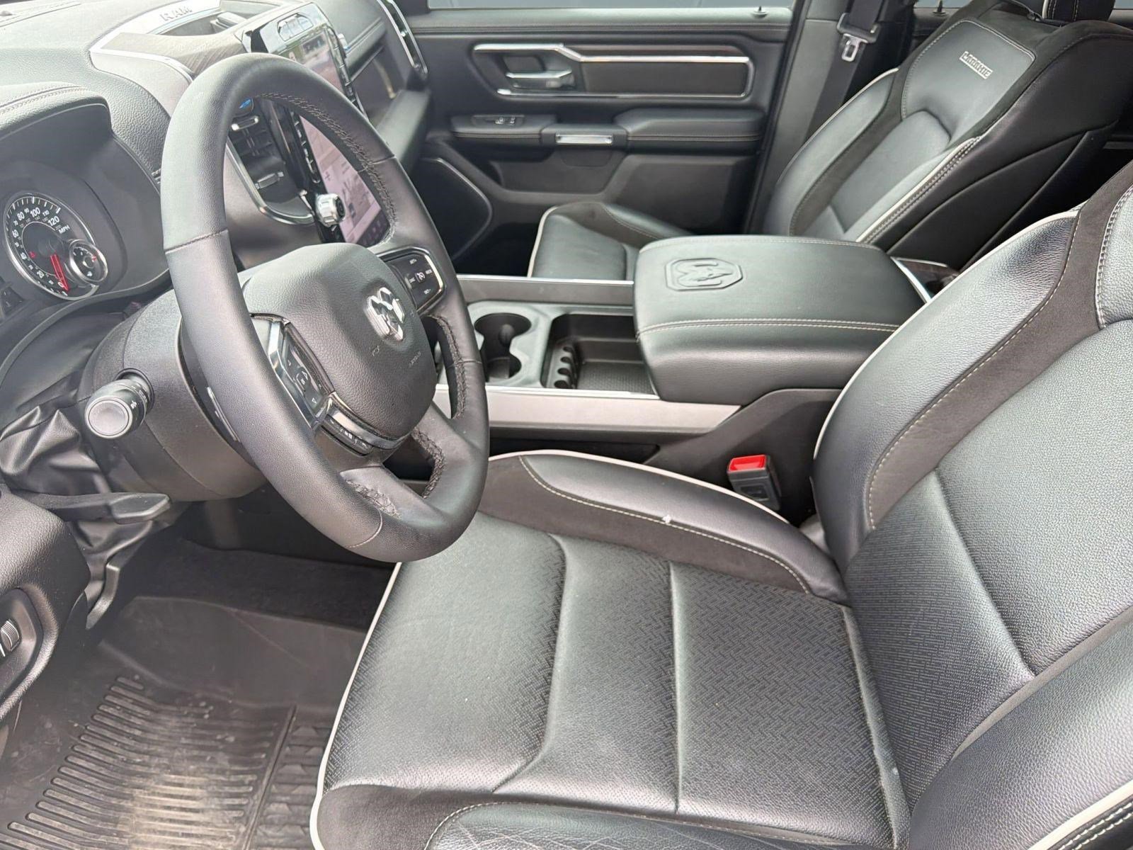 Used 2025 RAM 1500 Laramie w/ Sport Appearance Package image 5