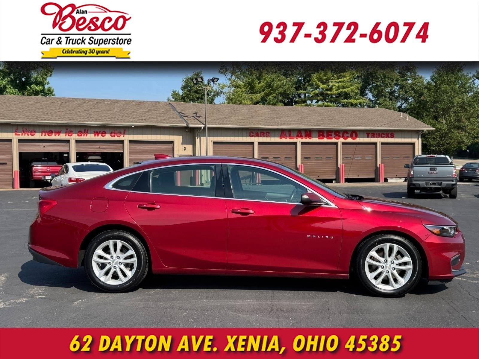 Used 2018 Chevrolet Malibu LT w/ Leather Package FWD image 3