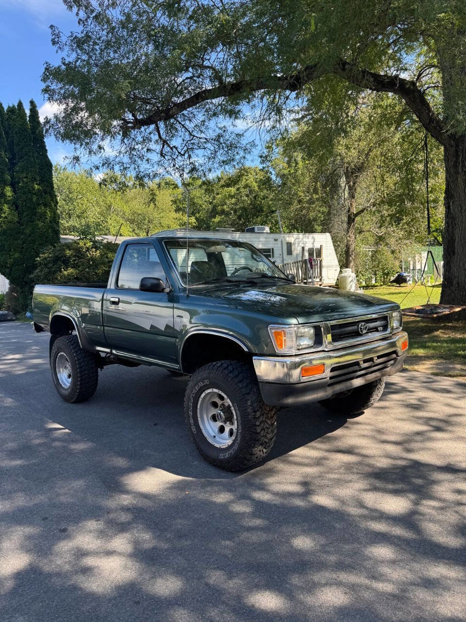 Used 1992 Toyota Pickup Deluxe image 1