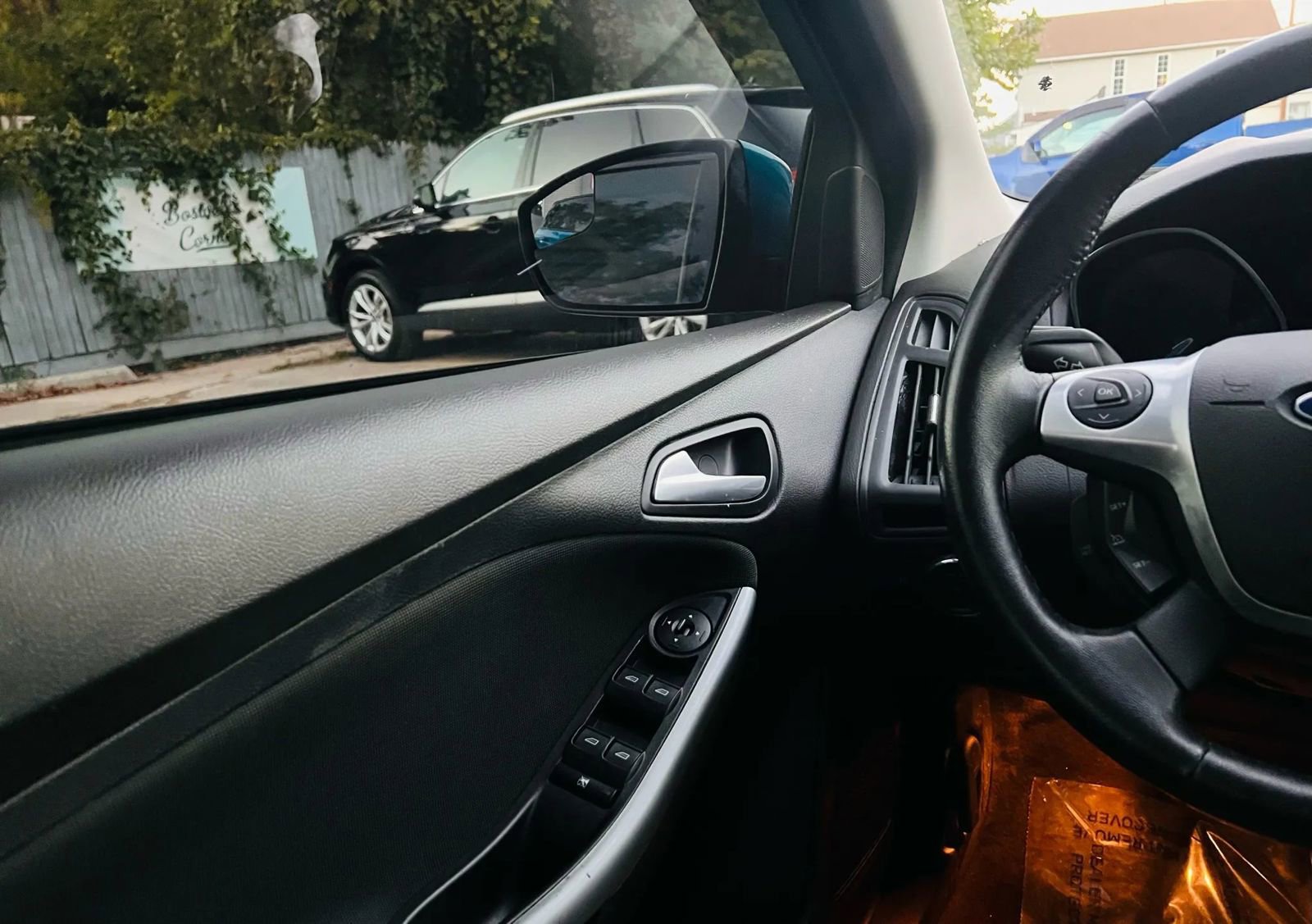 Used 2012 Ford Focus SE image 21