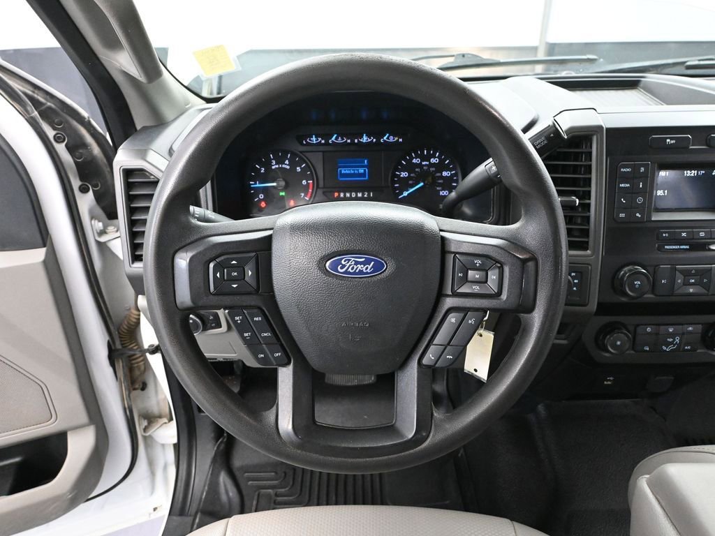 Used 2022 Ford F250 XL w/ Power Equipment Group image 28