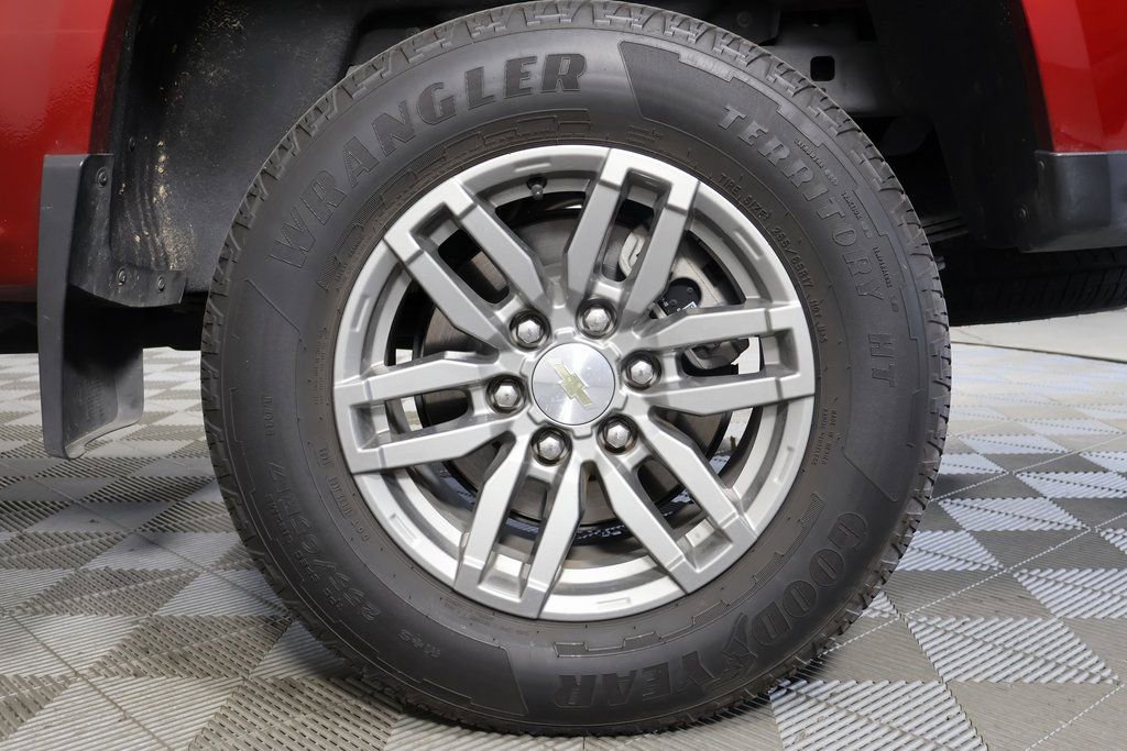 Used 2023 Chevrolet Colorado LT AWD/4WD image 16