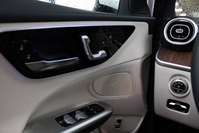 New 2025 Mercedes-Benz C 300 4MATIC Sedan image 24