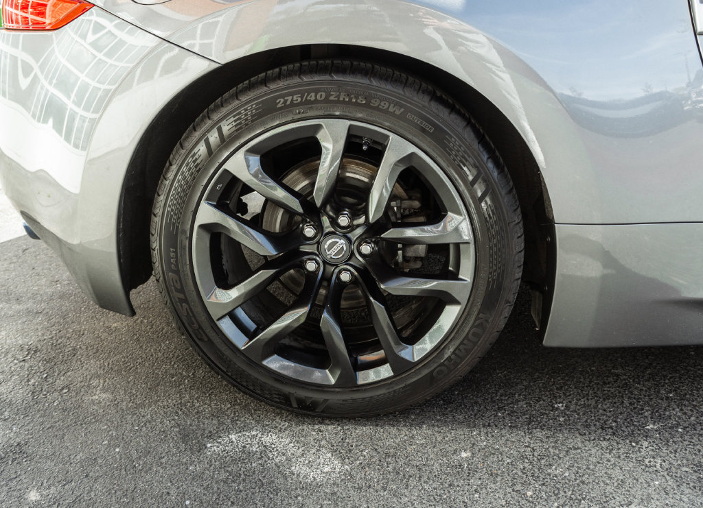 Used 2017 Nissan 370Z Coupe RWD image 21