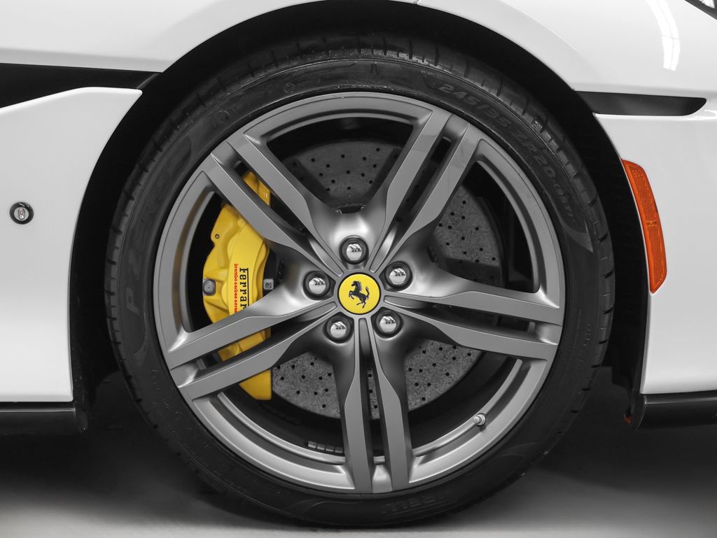 Certified 2022 Ferrari Portofino M RWD image 9