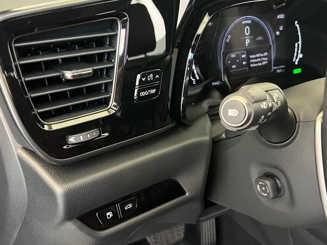 Used 2025 Lexus NX 350h AWD w/ Accessory Package (2T) image 28