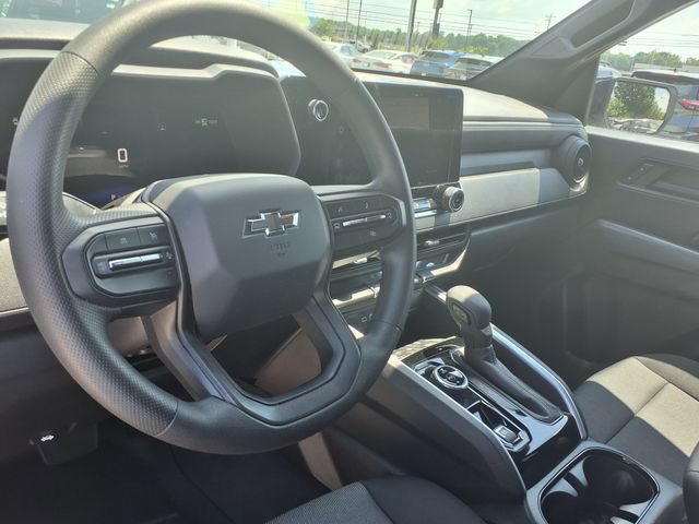 Used 2024 Chevrolet Colorado Trail Boss w/ Advanced Trailering Package AWD/4WD image 4