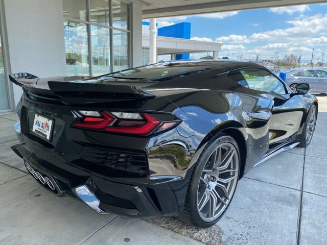 New 2026 Chevrolet Corvette Z06 w/ Stealth Interior Trim Package RWD image 9