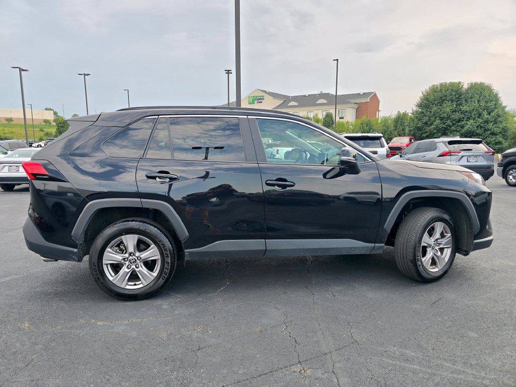 Certified 2025 Toyota RAV4 XLE AWD/4WD image 9