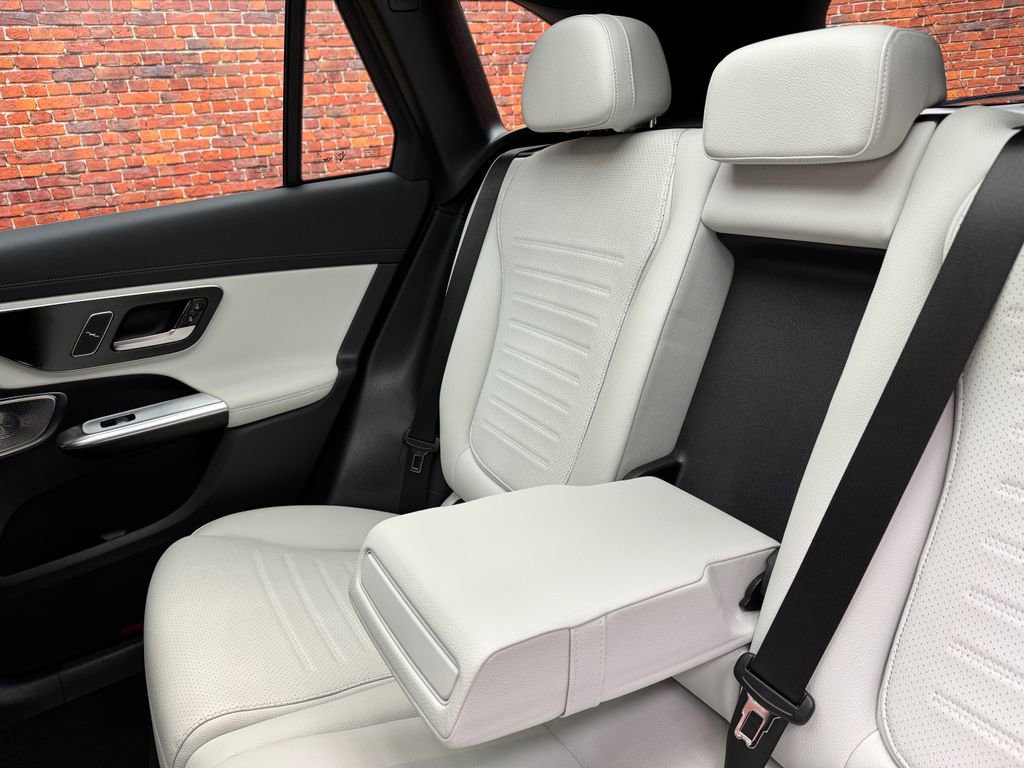 Certified 2023 Mercedes-Benz GLC 300 4MATIC image 11