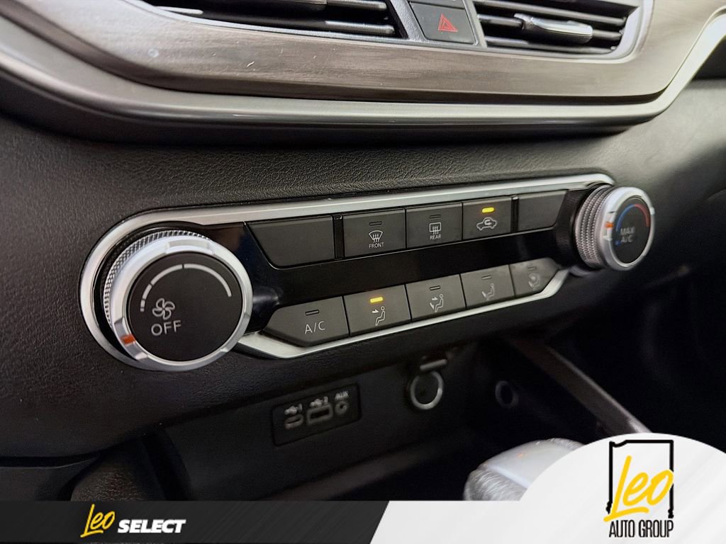 Used 2024 Nissan Altima 2.5 SV image 15