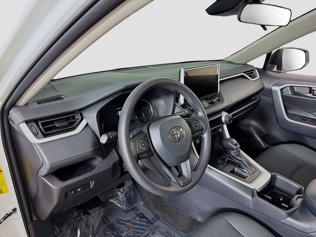 Used 2025 Toyota RAV4 LE image 15