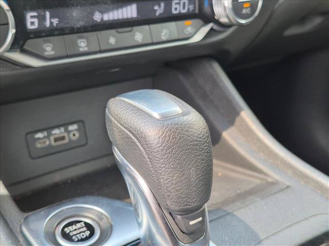 Used 2020 Nissan Sentra SV FWD image 17