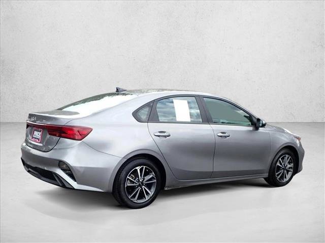 Used 2024 Kia Forte LXS FWD image 4