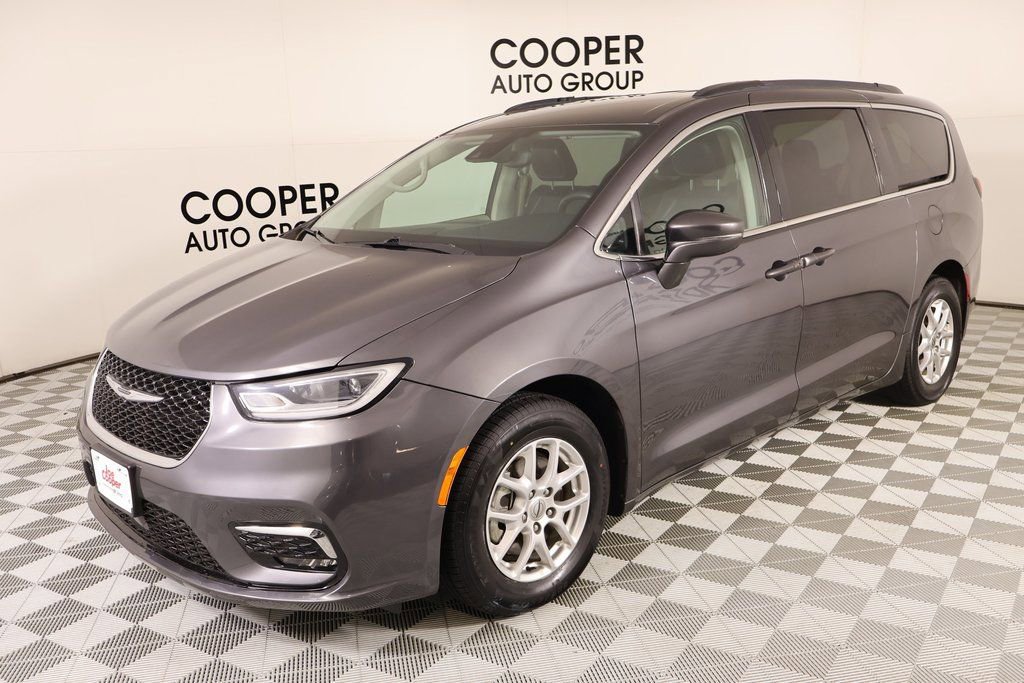 Used 2022 Chrysler Pacifica Touring-L image 9