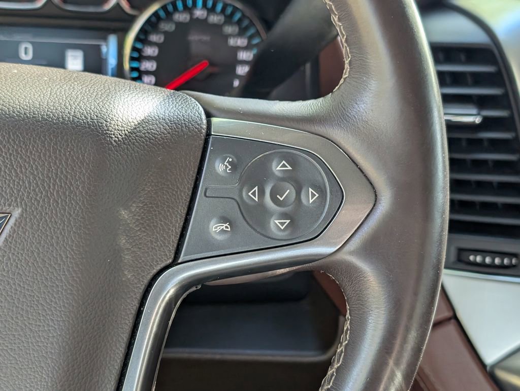 Used 2017 Chevrolet Suburban Premier image 39