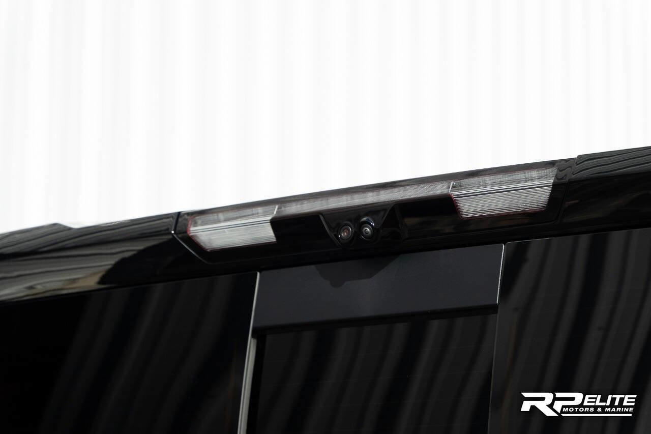 Used 2025 GMC Sierra 2500 Denali Ultimate image 42