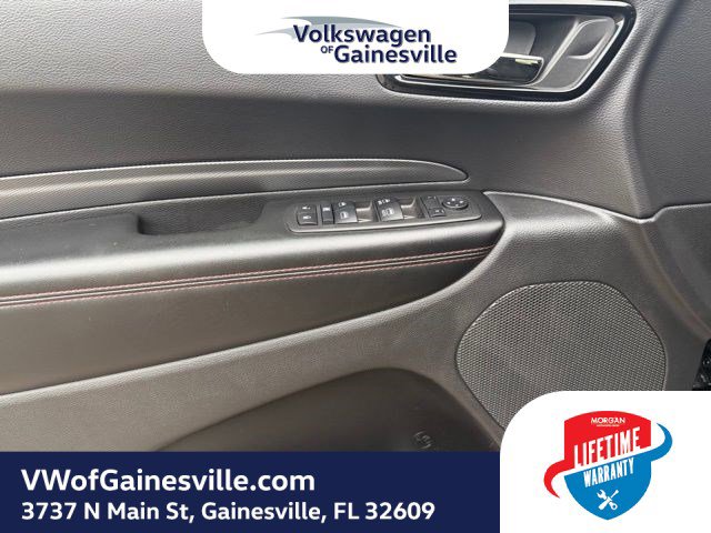 Used 2025 Dodge Durango GT RWD image 17
