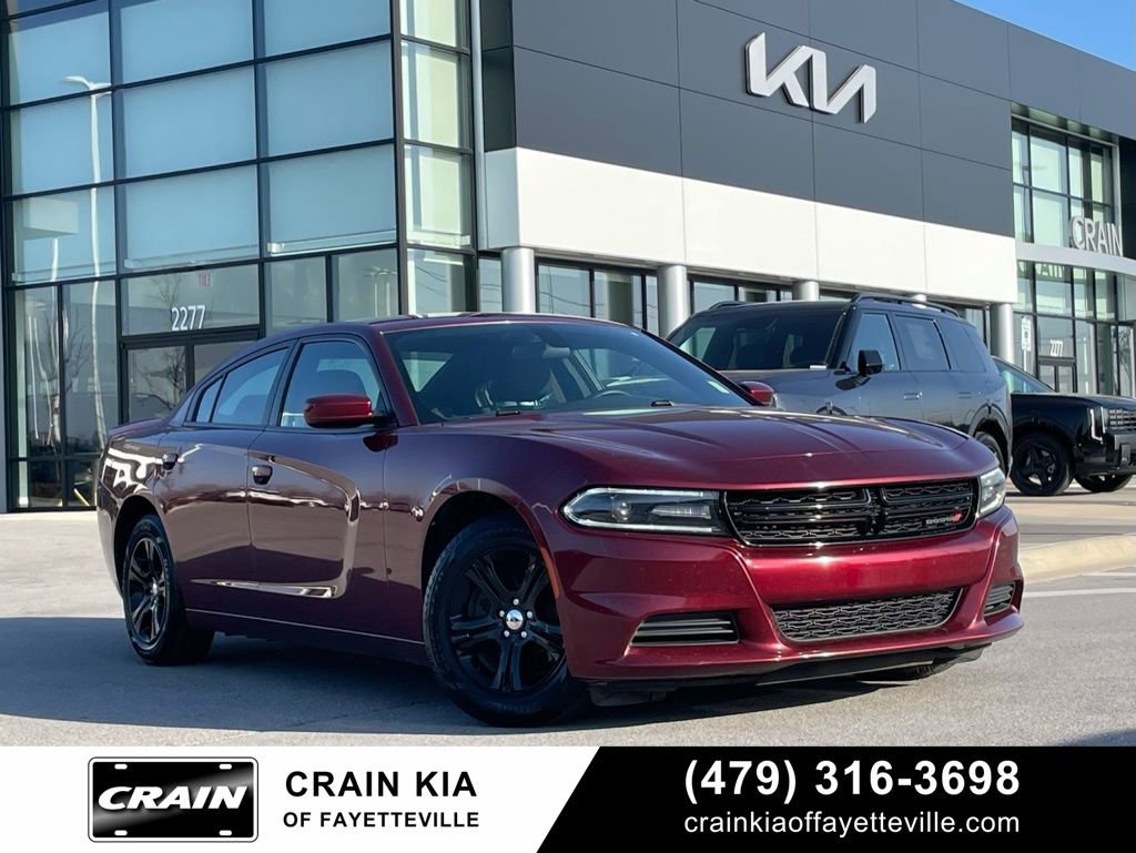 Used 2019 Dodge Charger SXT image 1