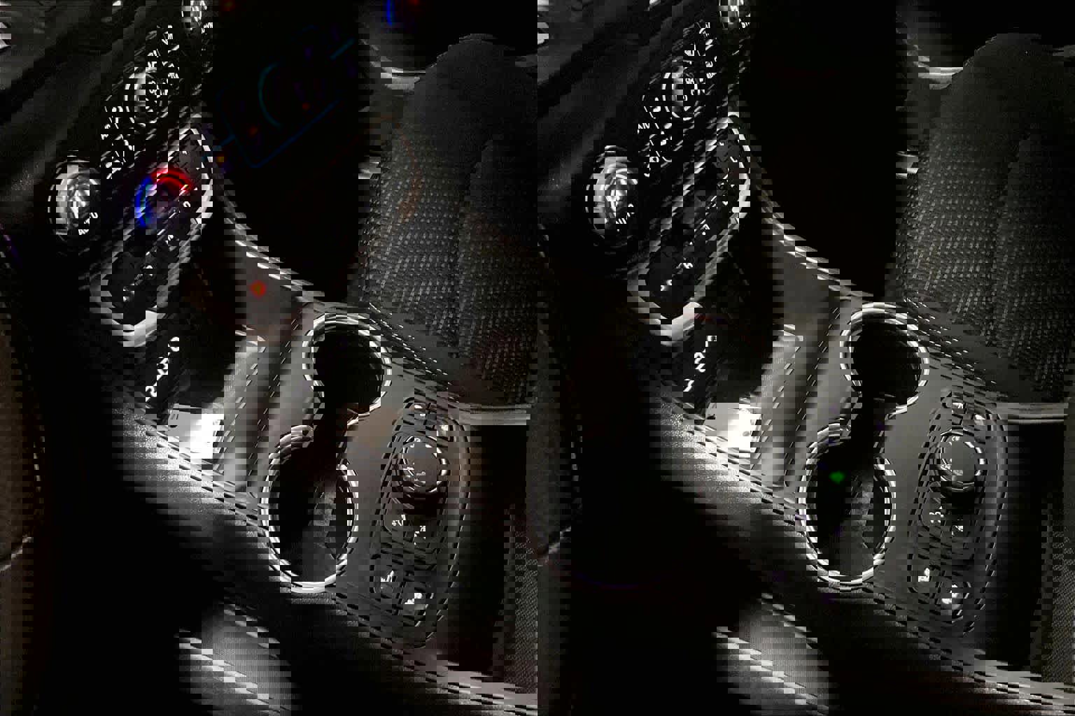 Used 2022 GMC Terrain SLE w/ Driver Convenience Package image 16